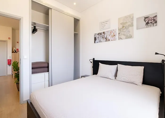 Dennis Family Friendly House By Rdc Appartement Porto