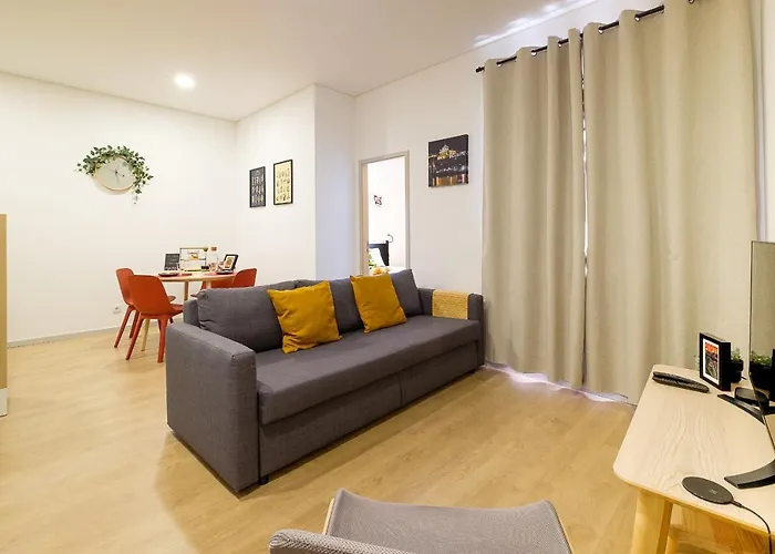 아파트 Dennis Family Friendly House By Rdc *