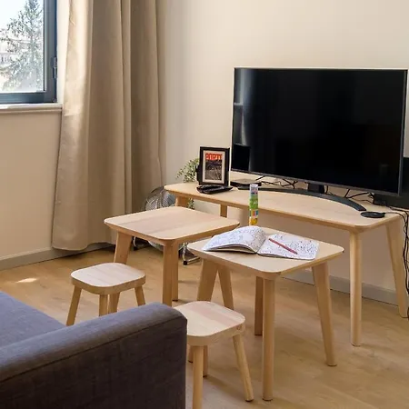 Lägenhet Dennis Family Friendly House By Rdc